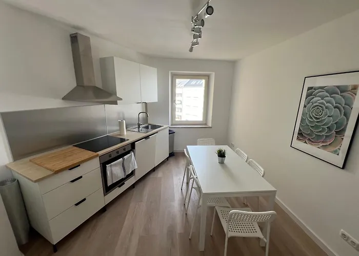 Zentrale In *
