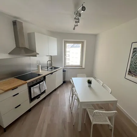 Zentrale In *